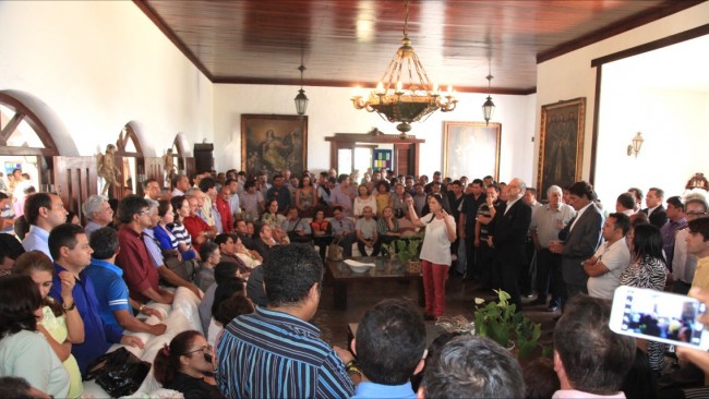 Roseana Sarney em reunião com deputados, prefeitos e lideranças na casa do Calhau