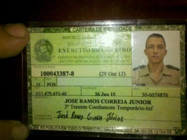 Identidade militar do tenente José Ramos Júnior