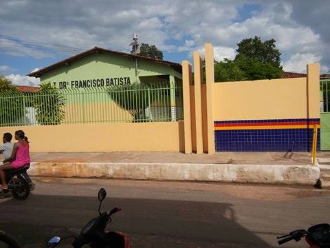 Escola Dr. Francisco Batista recebeu melhorias na gestão do prefeito Edésio