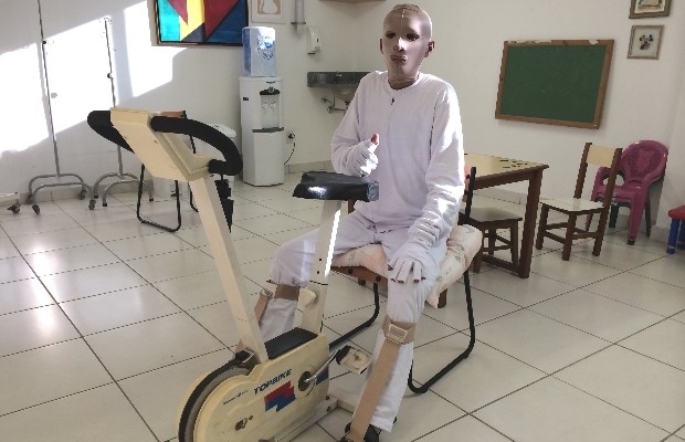 Márcio Rony durante tratamento em Hospital de Goiânia
