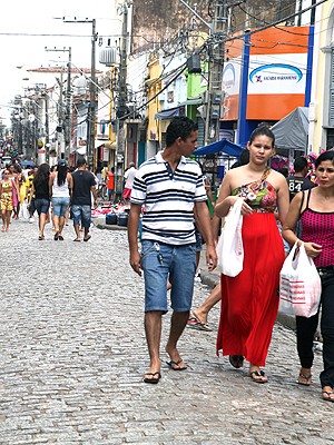 Lojas de rua poderão funcionar no feriado em São Luís