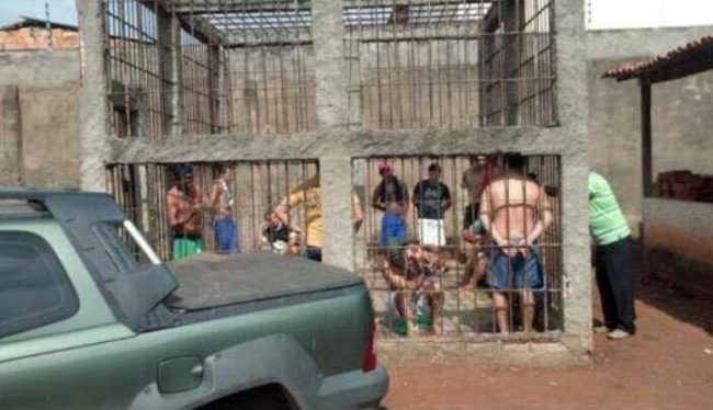 Câmara de tortura num fundo da Delegacia de Barra do Corda-MA