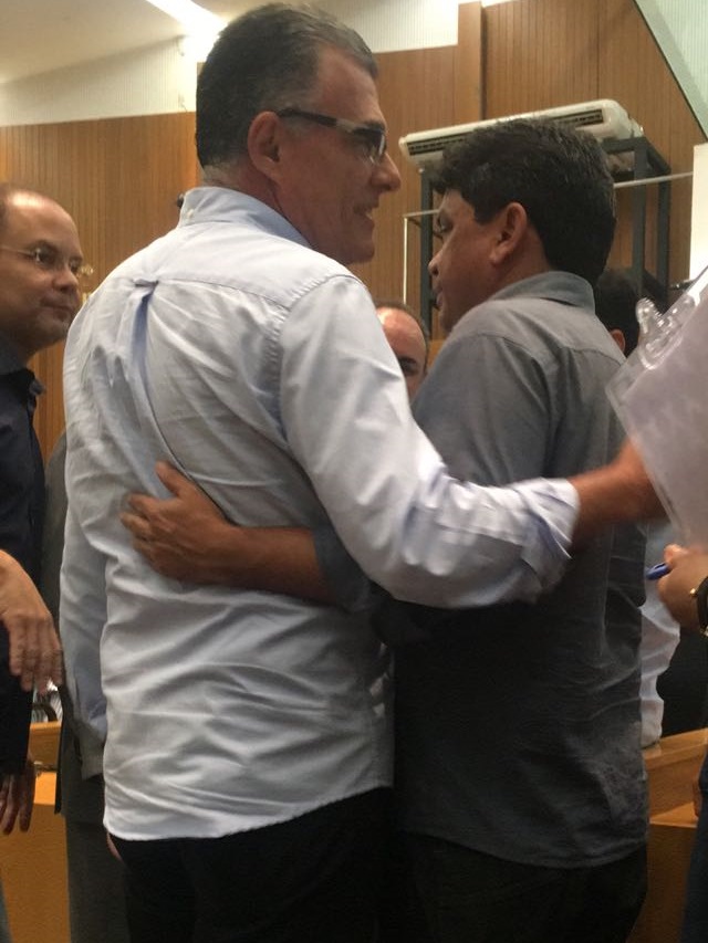 Fernando Sarney de chamego com Márcio Jerry na Assembleia Legislativa