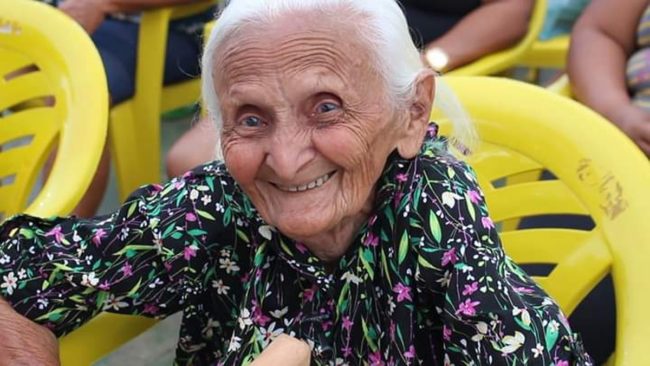 Antônia Conceição da Silva, de 106 anos, foi morta a pauladas dentro da sua residência em Feira Nova do Maranhão