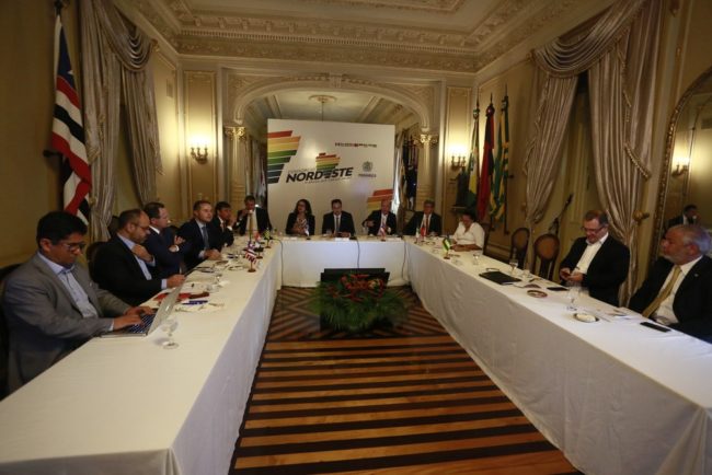 Governadores em reunião do Consórcio Nordeste, no Centro do Recife, em novembro de 2019