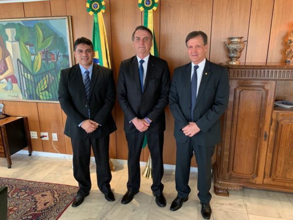 Celso ao lado do presidente Bolsonaro e do deputado federal Aluísio Mendes