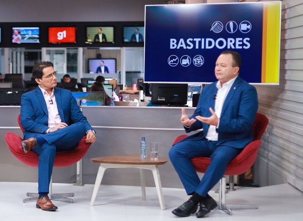 Carlos Brandão no quadro Bastidores da TV Mirante
