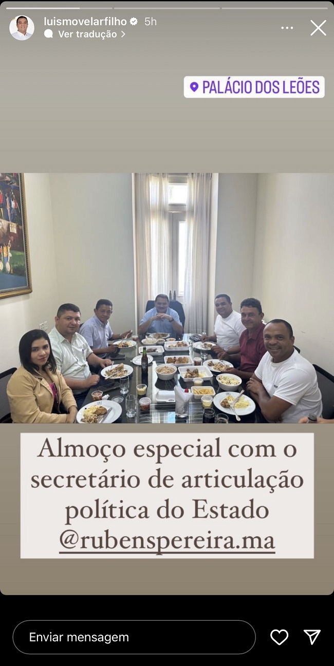 Secretário de Estado de Articulação Política, Rubens Pereira (no centro da mesa), ao lado do prefeito Luís da Amovelar Filho (à esquerda), do ex-prefeito Luís da Amovelar (pai do prefeito) e de lideranças de Coroatá-MA