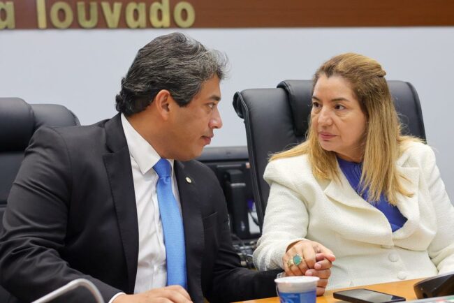 Deputado Osmar Gomes e a presidente Iracema Vale