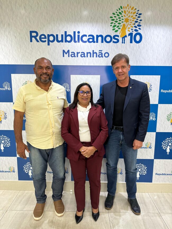 Vereador Jorge Maru, prefeita Paula Azevedo e o deputado Aluisio Mendes